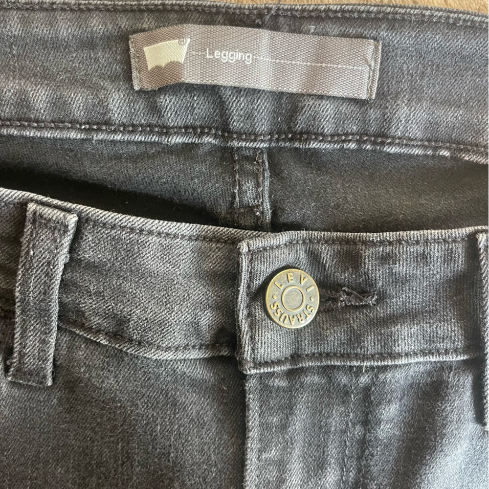 LEVIS black jeans - Picture 3 of 3